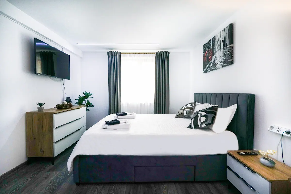 FLH - The Wall - Central